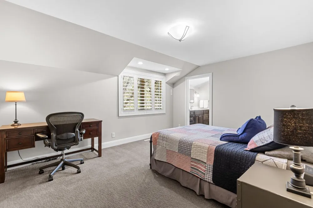 425 Oxford Road Orono, MN 55356