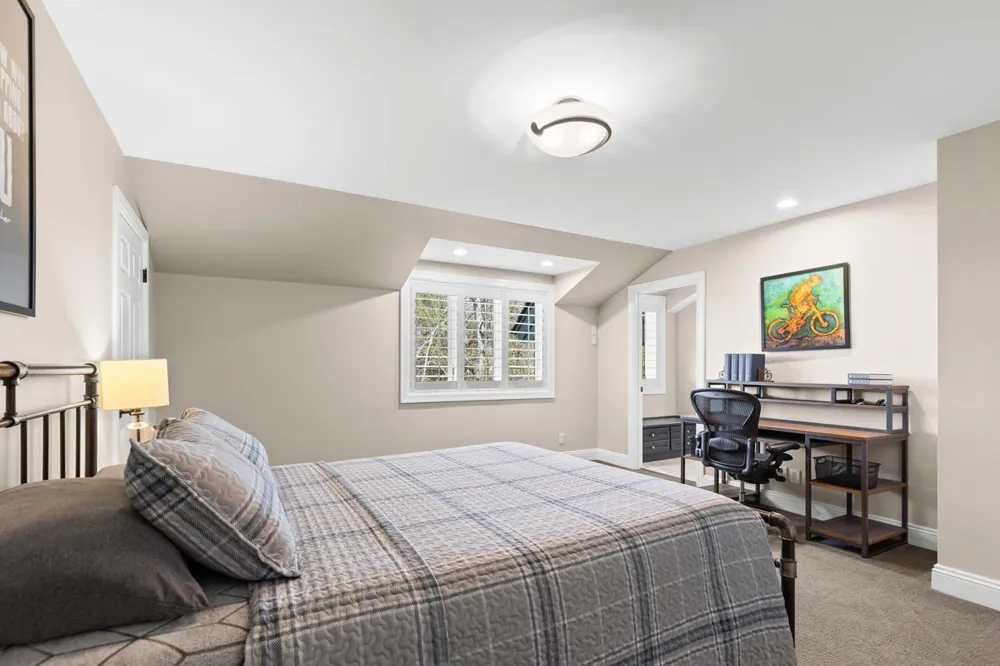 425 Oxford Road Orono, MN 55356
