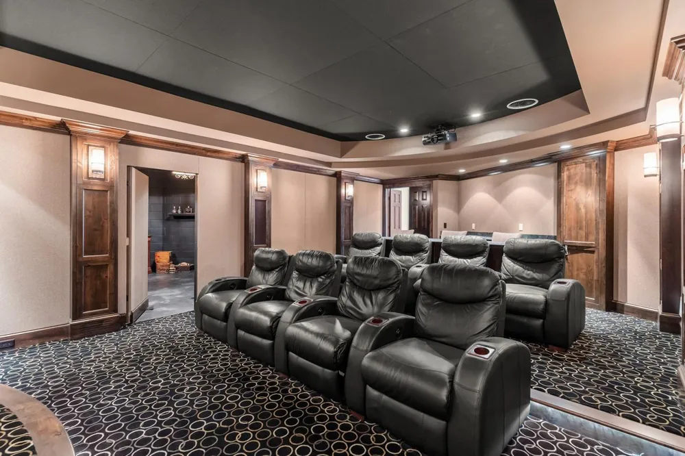 425 Oxford Road Orono, MN 55356