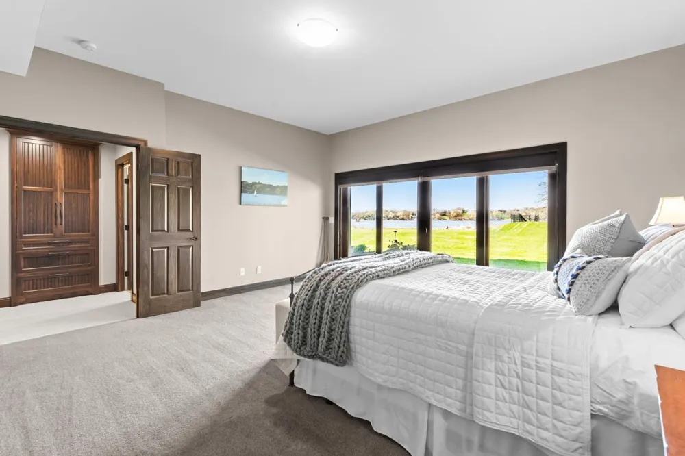 425 Oxford Road Orono, MN 55356