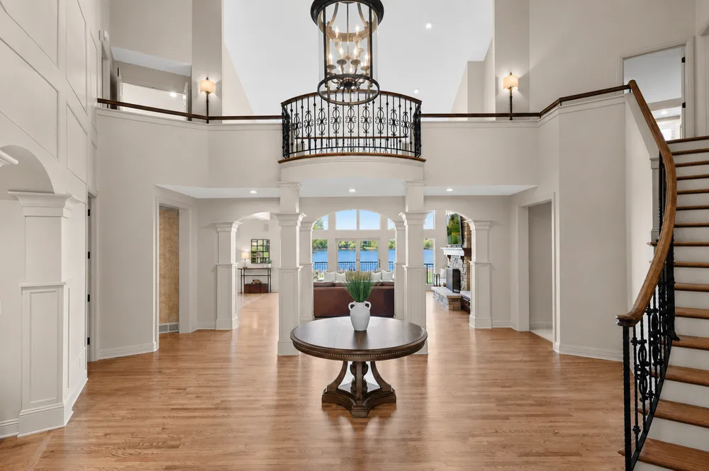 425 Oxford Road Orono, MN 55356
