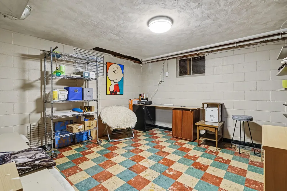 216 Hampton Road Benton Harbor, MI 49022