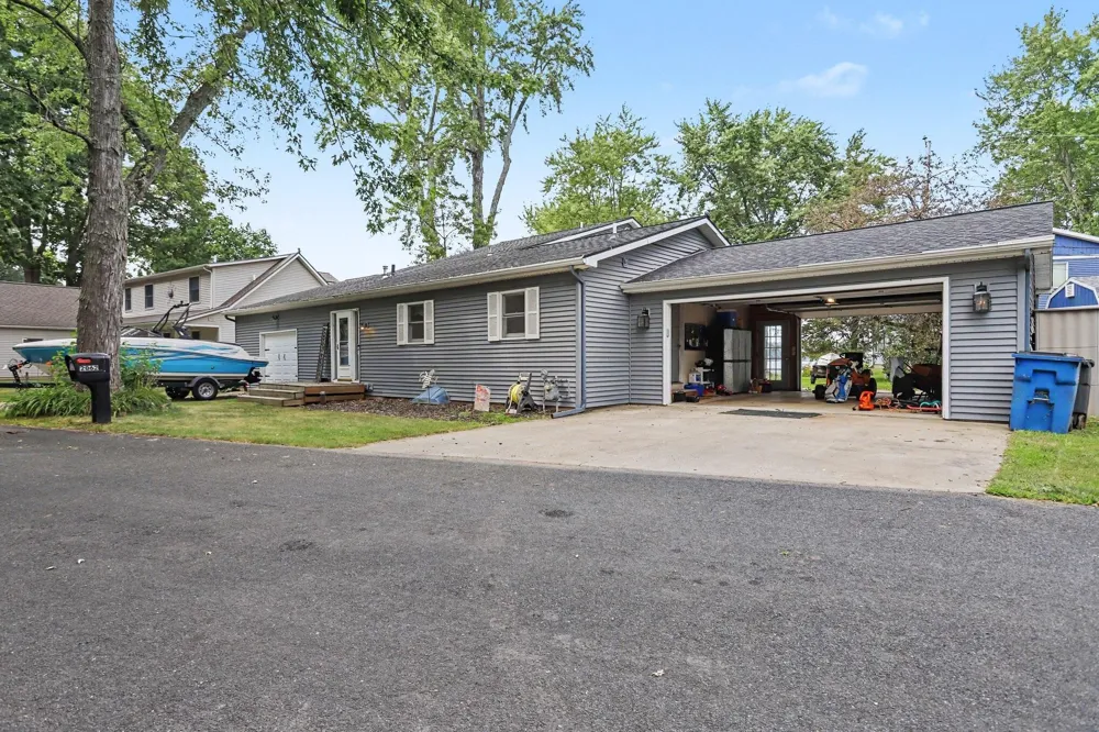 2062 Fern Beach Battle Creek, MI 49014