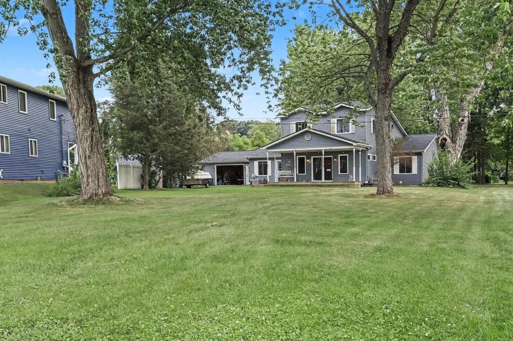 2062 Fern Beach Battle Creek, MI 49014