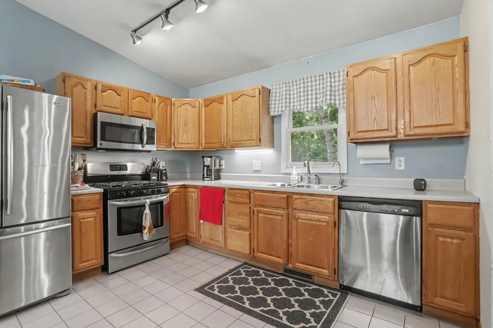 2062 Fern Beach Battle Creek, MI 49014