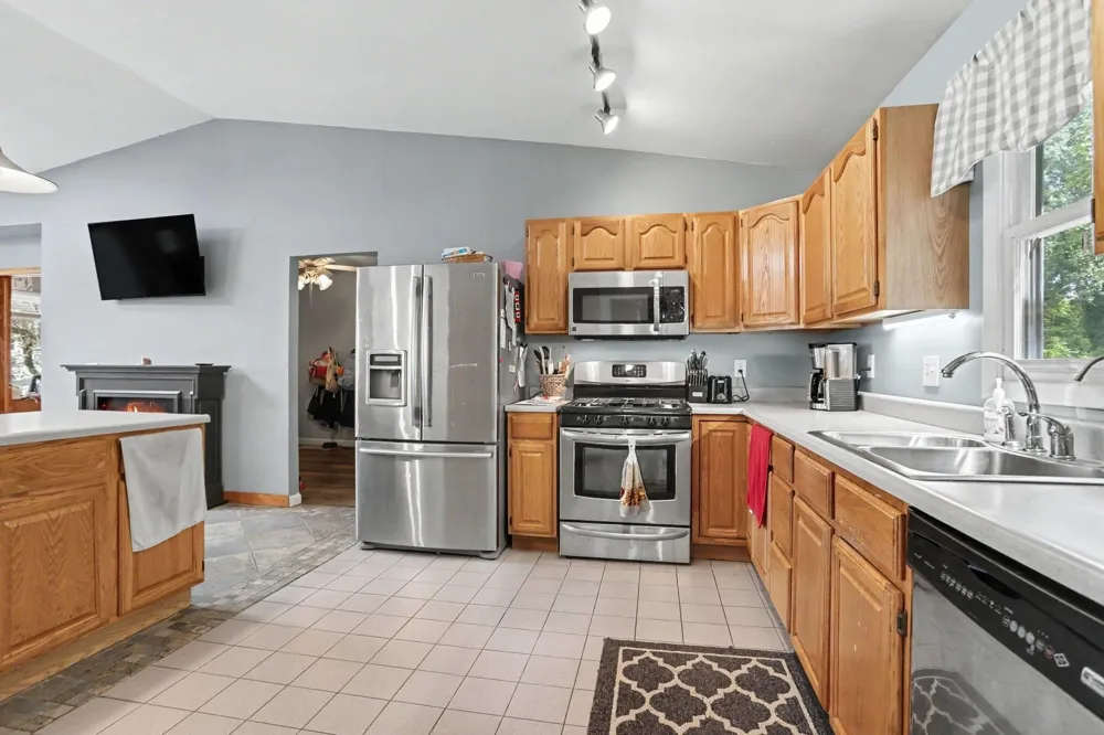 2062 Fern Beach Battle Creek, MI 49014