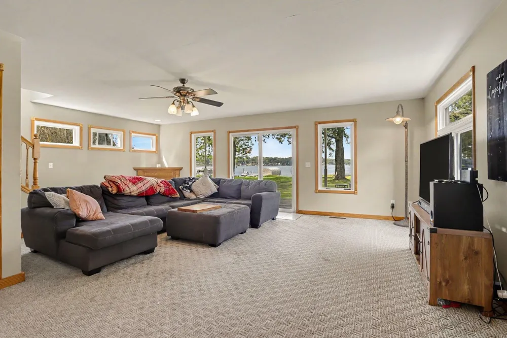 2062 Fern Beach Battle Creek, MI 49014