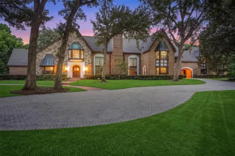810 SWEETWATER CLUB BOULEVARD