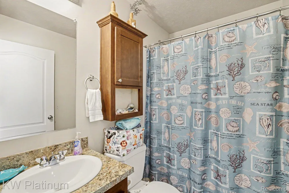 57911 Lancaster Road Washington Township, MI 48094