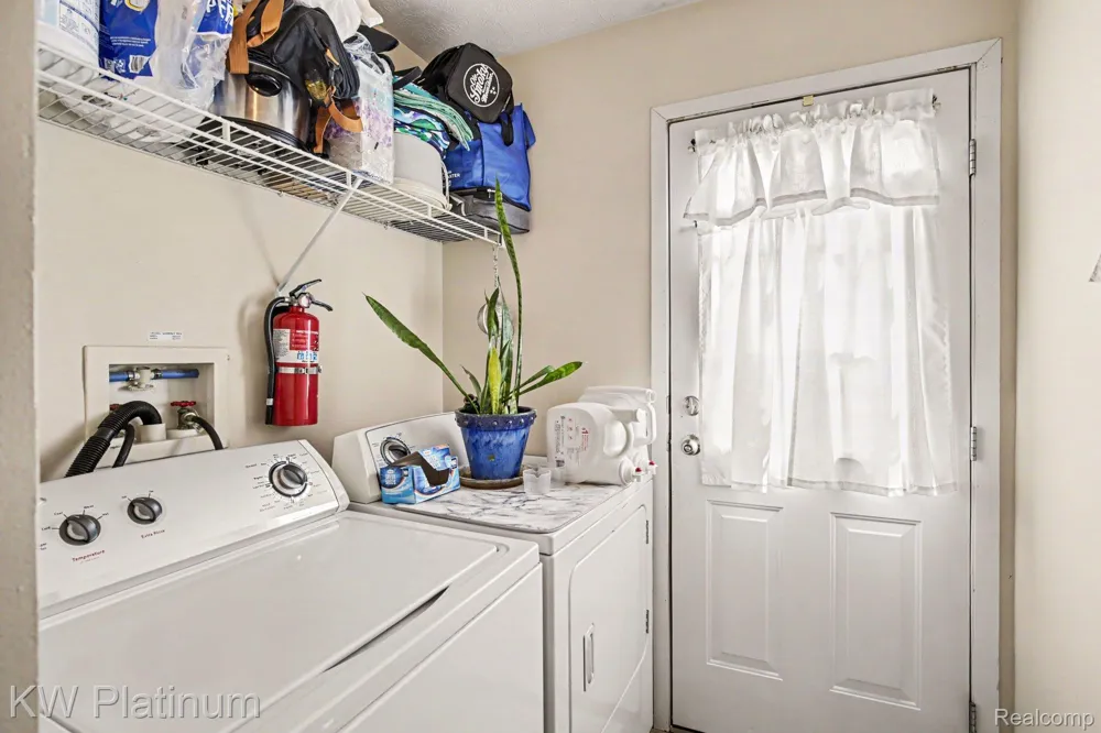 57911 Lancaster Road Washington Township, MI 48094