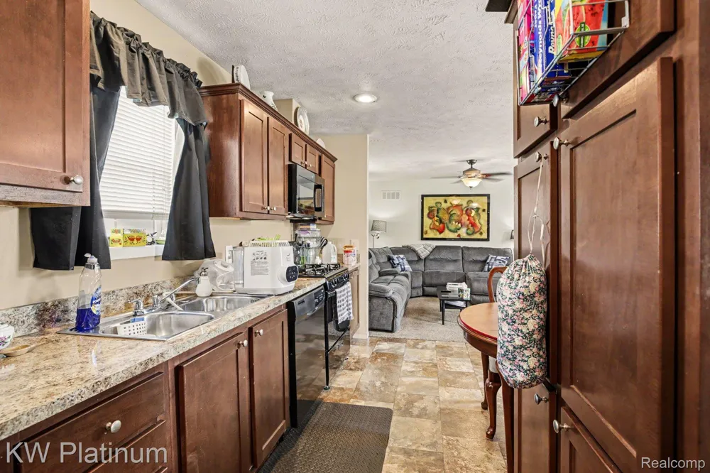 57911 Lancaster Road Washington Township, MI 48094