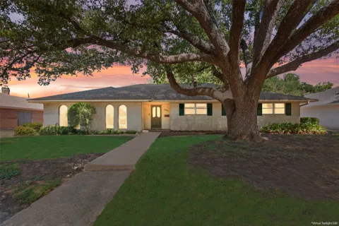 5201 Lake Highlands Drive