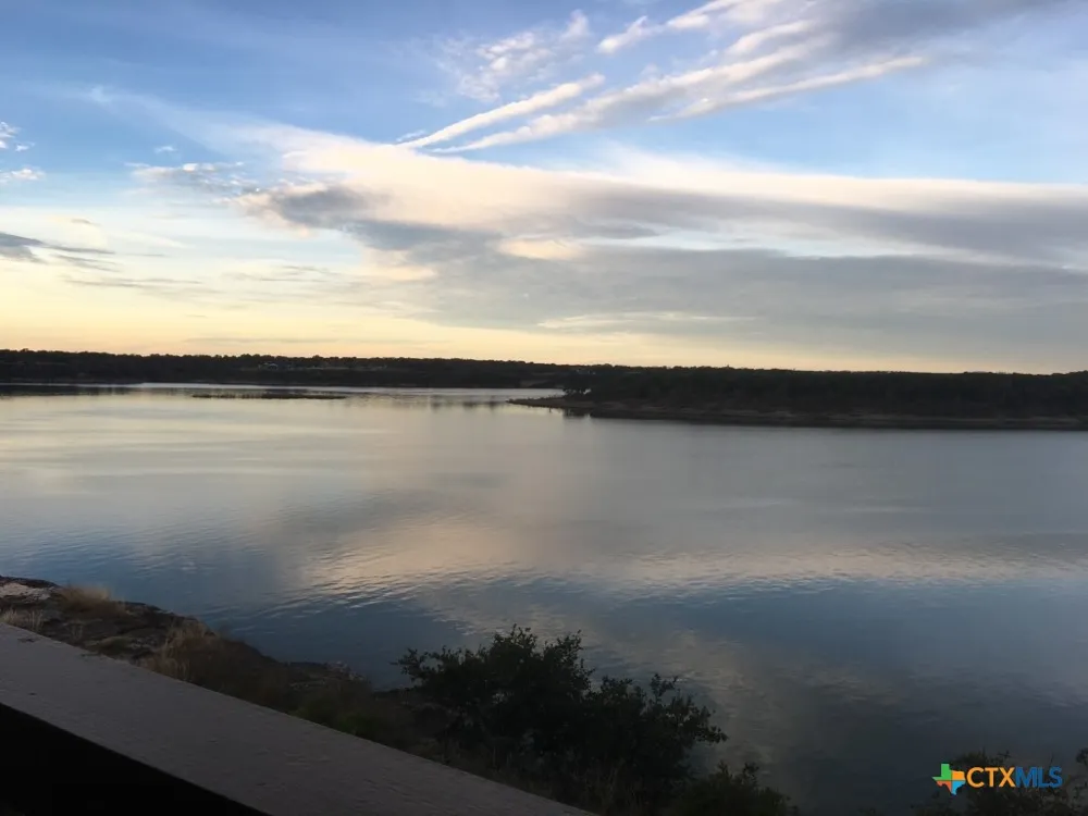 218 Cliffhouse Drive Belton, TX 76513