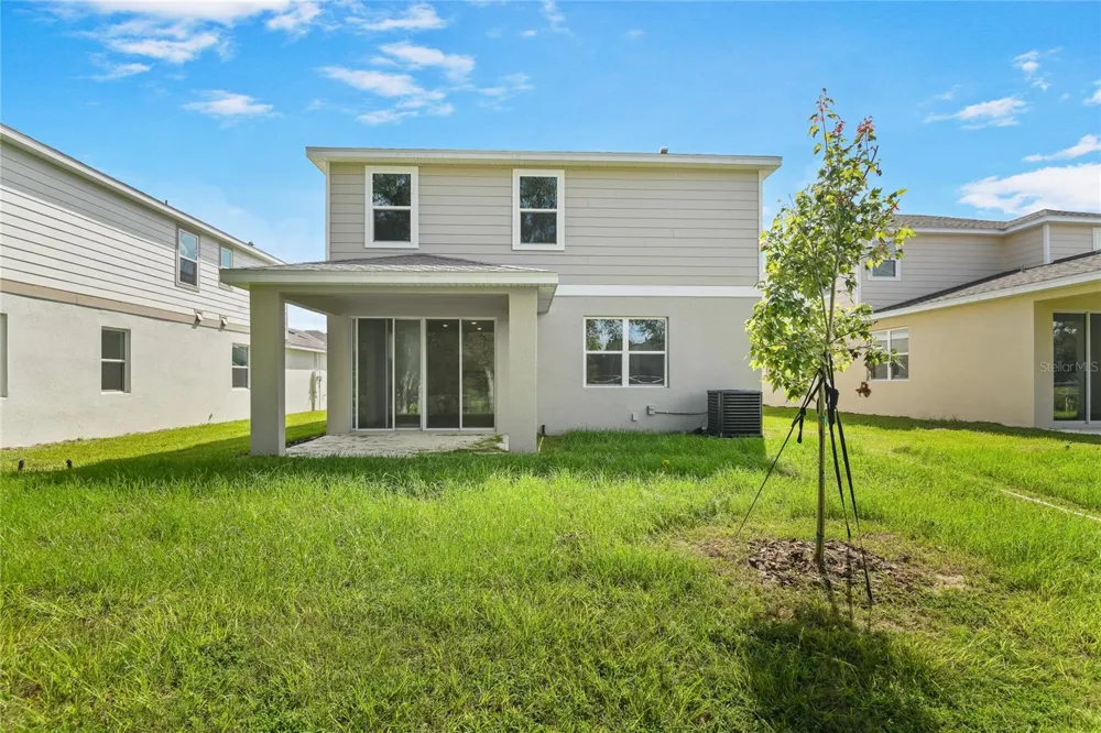 742 LAKE DELL AVENUE Dundee, FL 33838