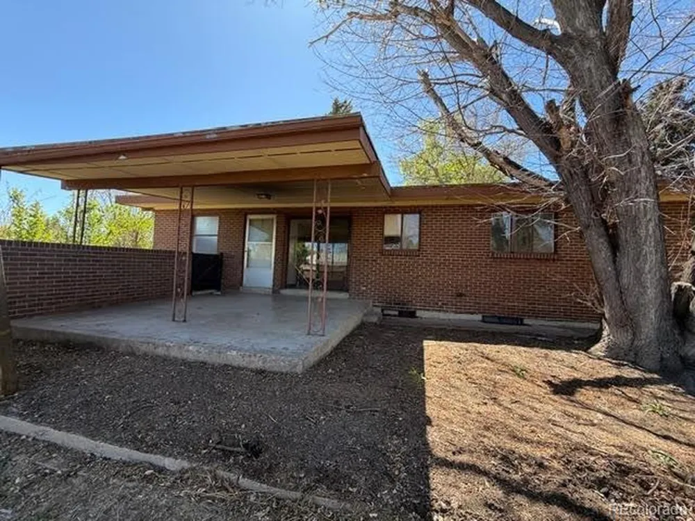 3159 E Maplewood Avenue Centennial, CO 80121