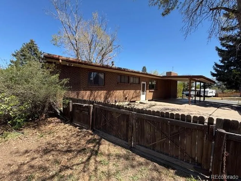 3159 E Maplewood Avenue Centennial, CO 80121