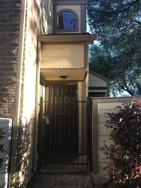 8299 Cambridge Street #102