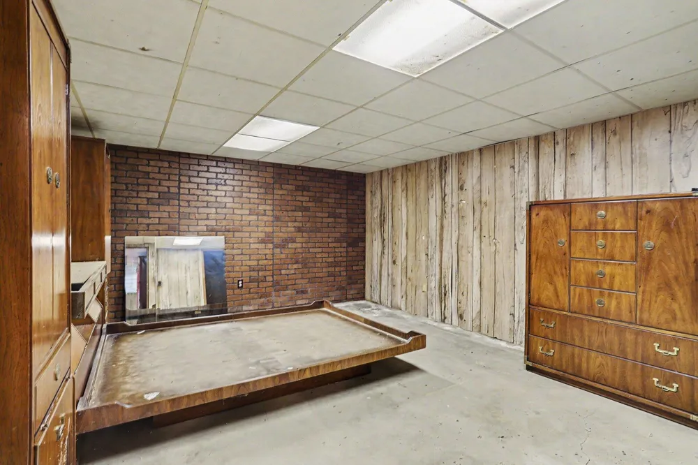 8374 W Q AVENUE Mattawan, MI 49071