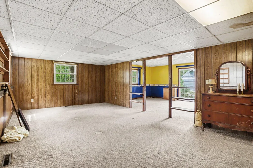 8374 W Q AVENUE Mattawan, MI 49071
