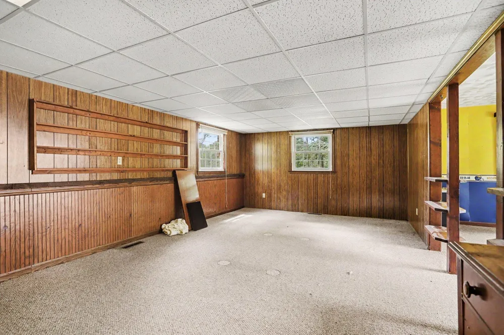 8374 W Q AVENUE Mattawan, MI 49071