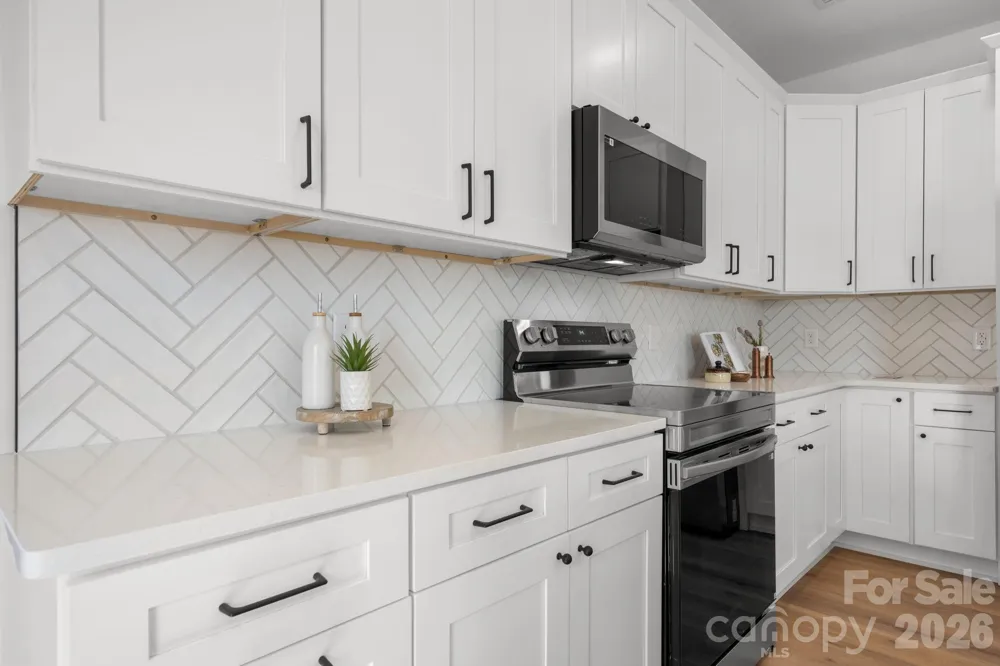 2111 24th Street Lane SE Hickory, NC 28602