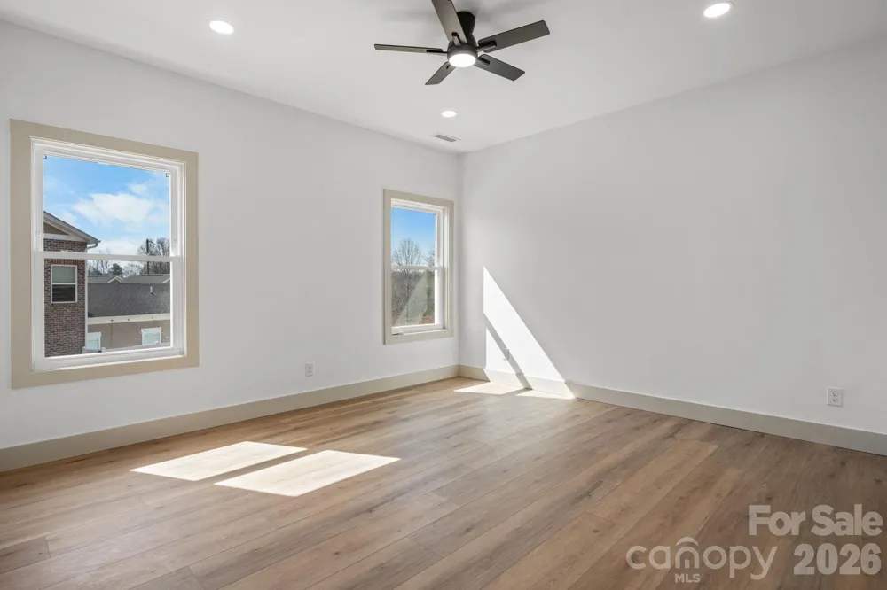 2111 24th Street Lane SE Hickory, NC 28602