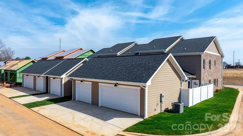 2111 24th Street Lane SE Hickory, NC 28602