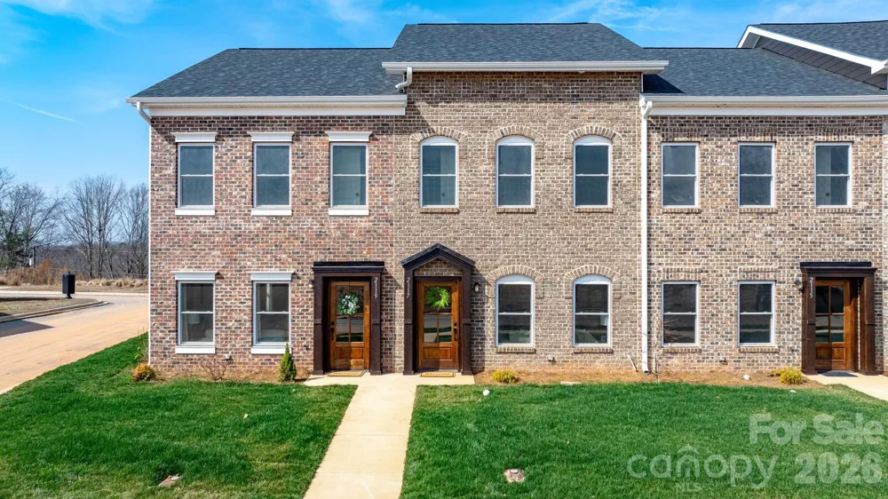 2111 24th Street Lane SE Hickory, NC 28602
