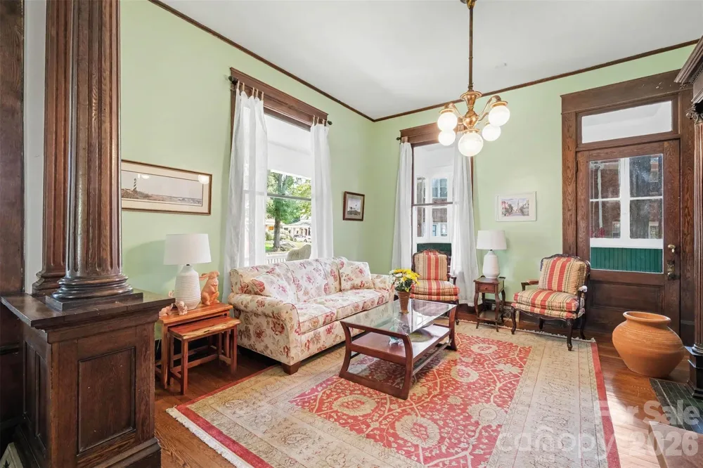 624 Walnut Street Statesville, NC 28677