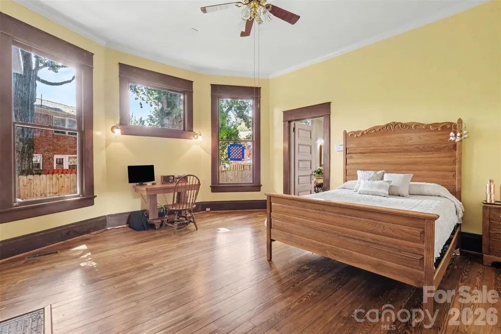 624 Walnut Street Statesville, NC 28677