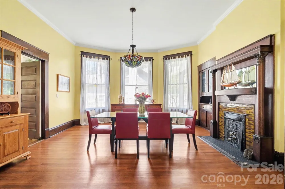 624 Walnut Street Statesville, NC 28677