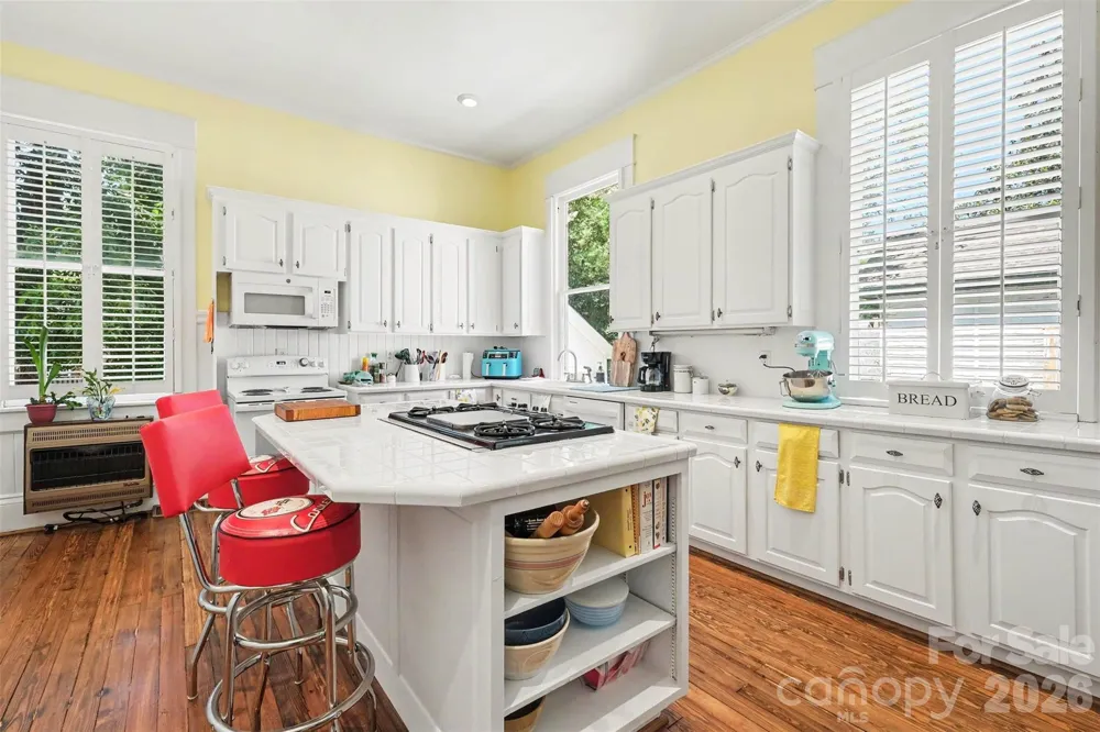 624 Walnut Street Statesville, NC 28677