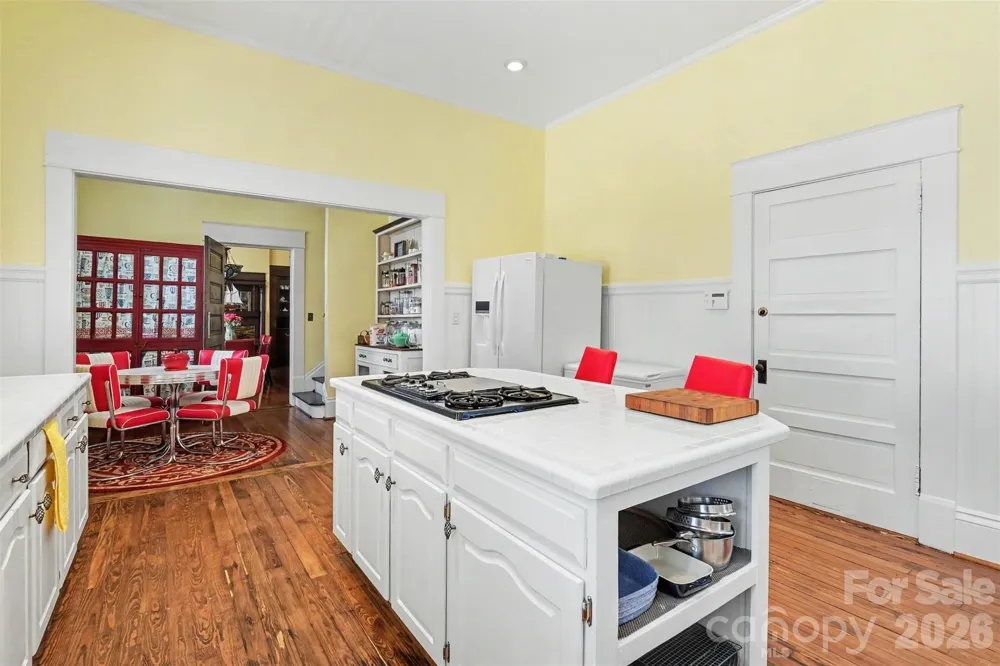 624 Walnut Street Statesville, NC 28677