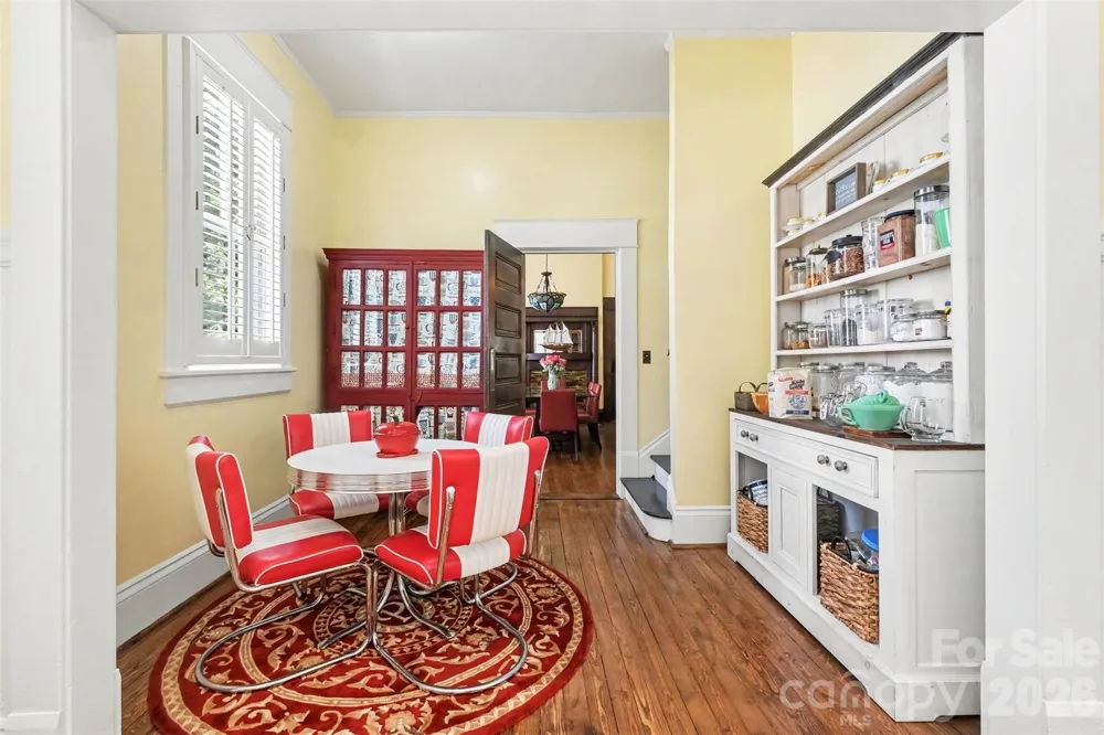 624 Walnut Street Statesville, NC 28677