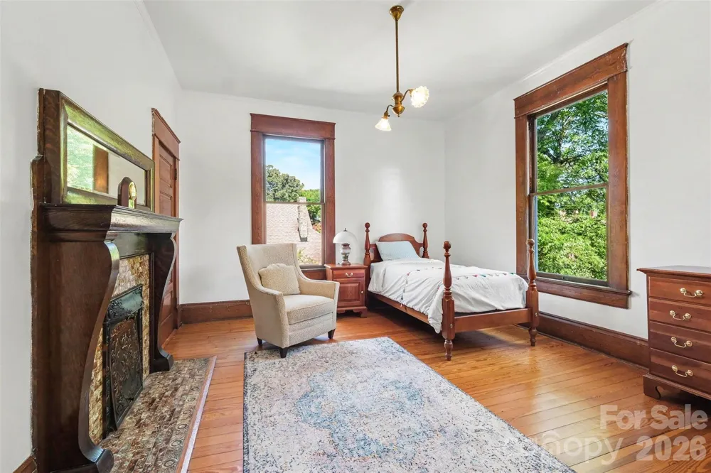 624 Walnut Street Statesville, NC 28677
