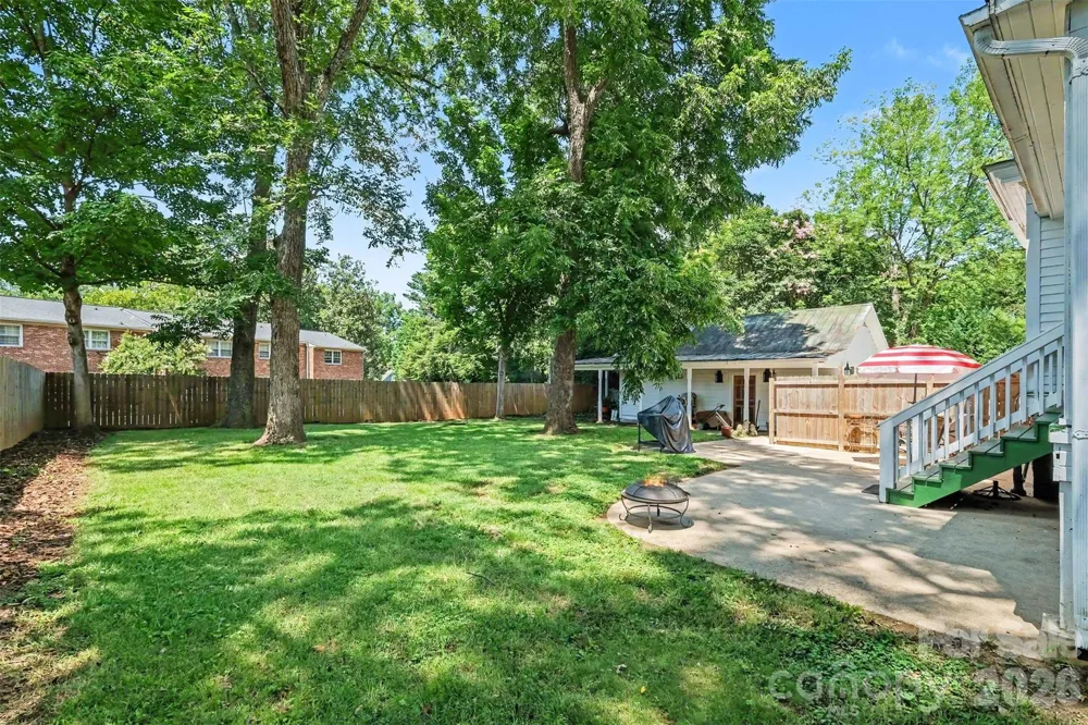 624 Walnut Street Statesville, NC 28677