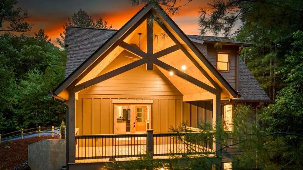 144 Highlands Gap Mineral Bluff, GA 30559