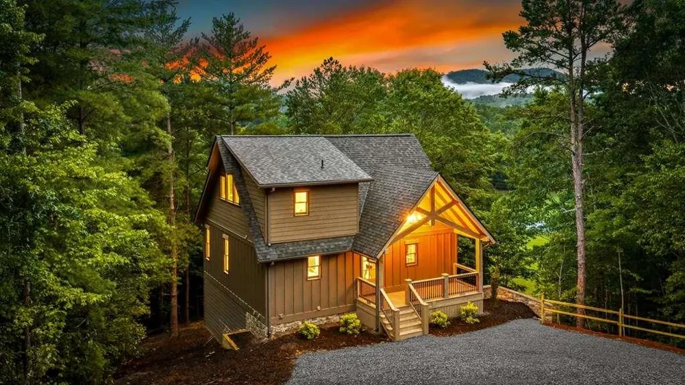 144 Highlands Gap Mineral Bluff, GA 30559