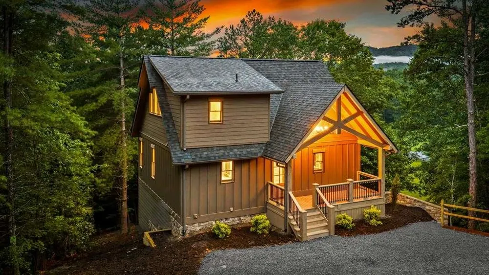 144 Highlands Gap Mineral Bluff, GA 30559