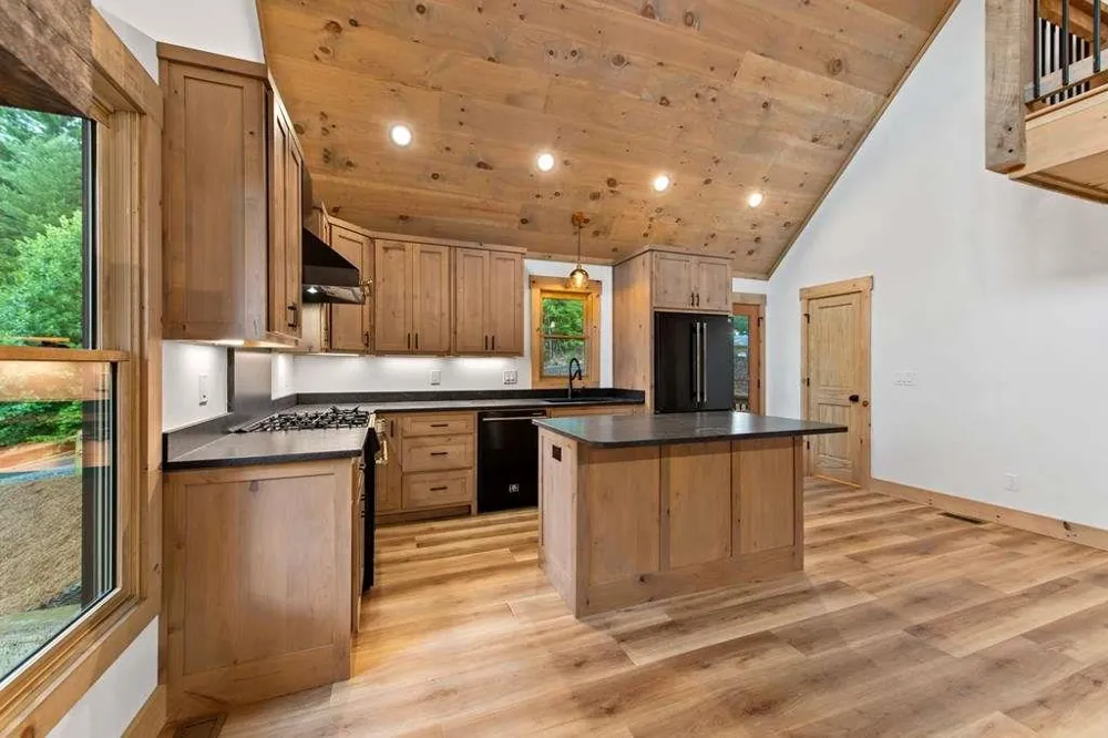 144 Highlands Gap Mineral Bluff, GA 30559
