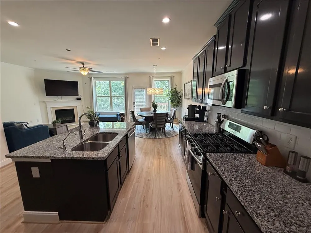379 Cherryhill Lane Woodstock, GA 30188