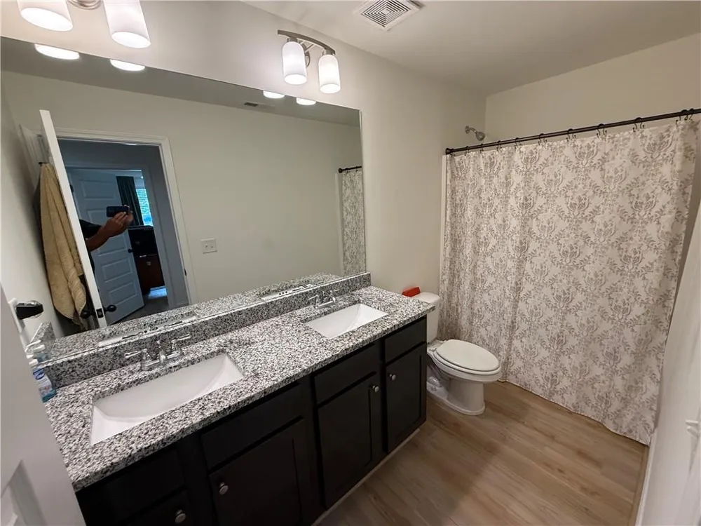 379 Cherryhill Lane Woodstock, GA 30188