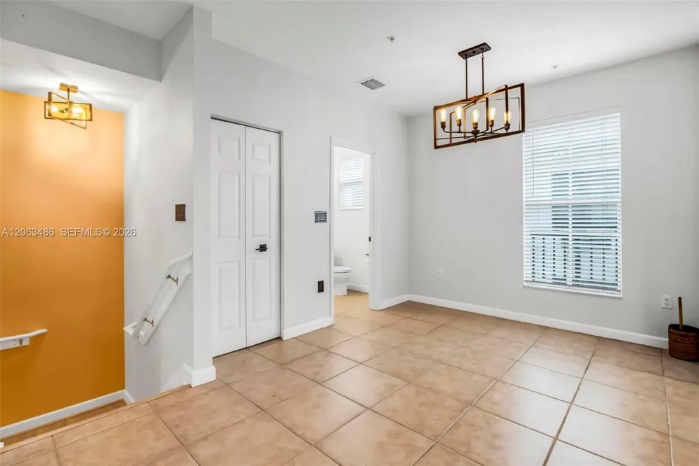 2516 SW 14th Ave #403 Fort Lauderdale, FL 33315