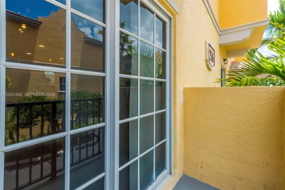 2516 SW 14th Ave #403 Fort Lauderdale, FL 33315