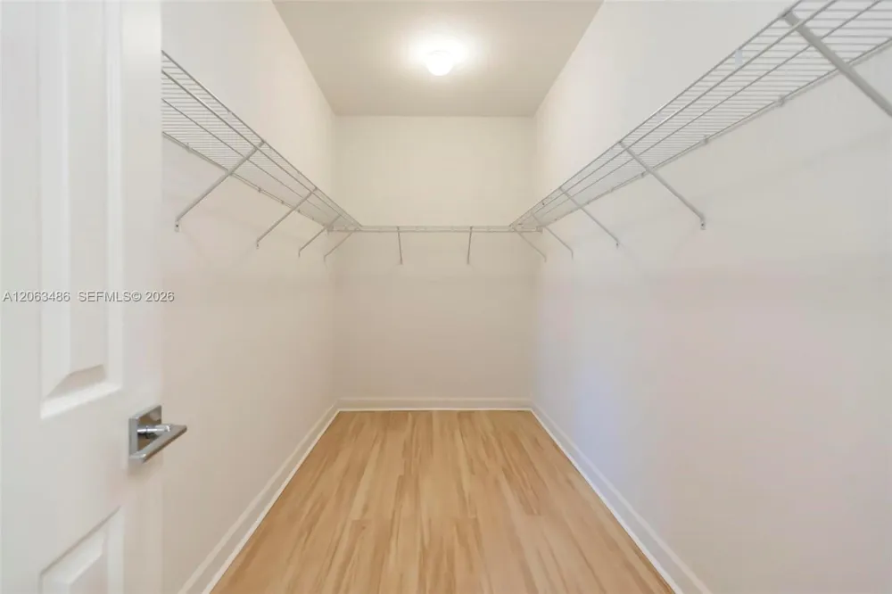 2516 SW 14th Ave #403 Fort Lauderdale, FL 33315