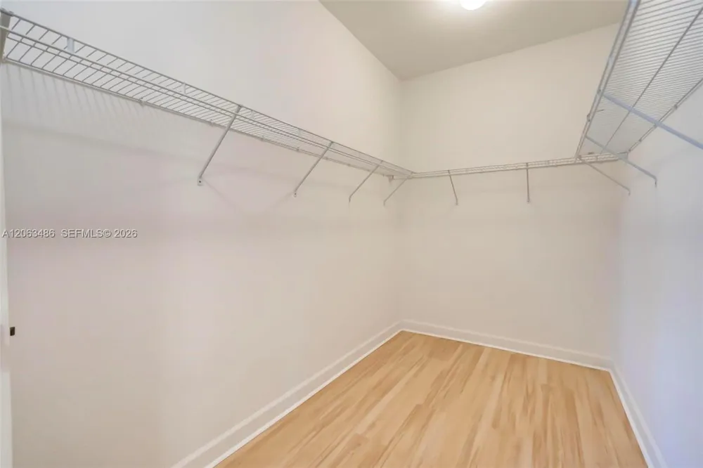 2516 SW 14th Ave #403 Fort Lauderdale, FL 33315