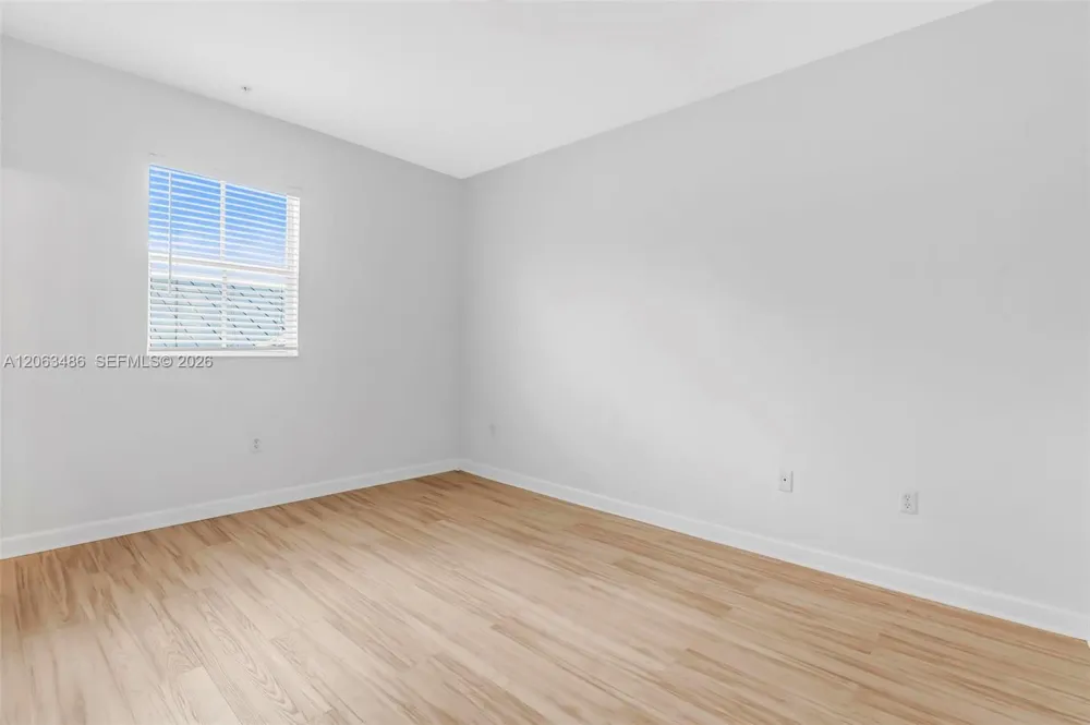 2516 SW 14th Ave #403 Fort Lauderdale, FL 33315