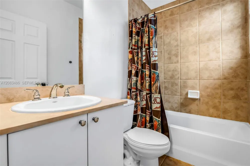 2516 SW 14th Ave #403 Fort Lauderdale, FL 33315