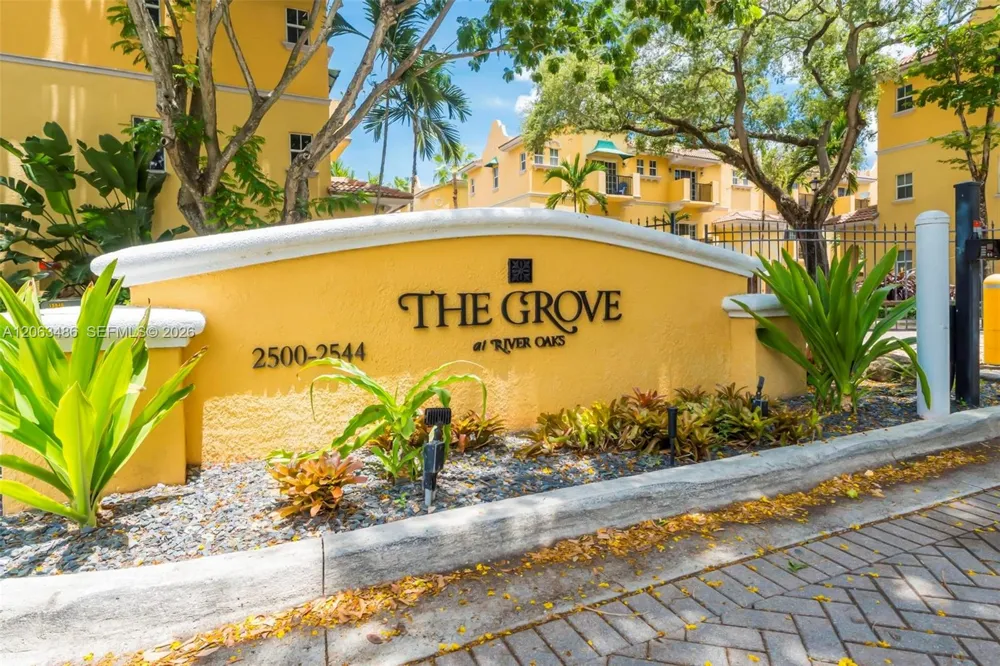 2516 SW 14th Ave #403 Fort Lauderdale, FL 33315