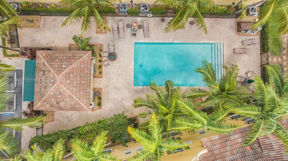 2516 SW 14th Ave #403 Fort Lauderdale, FL 33315